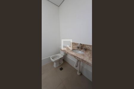 Banheiro da Suíte 1 de apartamento para alugar com 2 quartos, 77m² em Swiss Park, Campinas