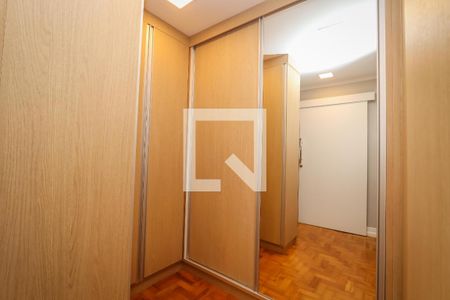 Closet da Suite de apartamento à venda com 2 quartos, 140m² em Cerqueira César, São Paulo