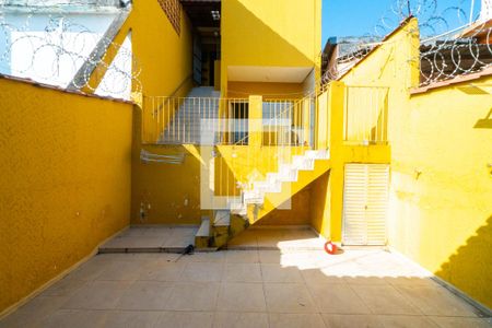 Quintal de casa para alugar com 2 quartos, 70m² em Vila Campestre, São Paulo