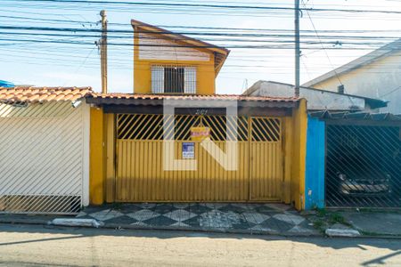 Fachada de casa para alugar com 2 quartos, 70m² em Vila Campestre, São Paulo