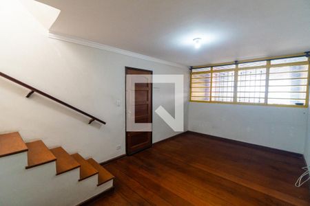 Sala de casa para alugar com 2 quartos, 70m² em Vila Campestre, São Paulo