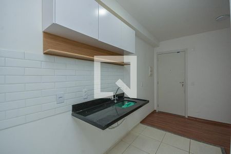 Cozinha de casa para alugar com 2 quartos, 45m² em Jurubatuba, São Paulo
