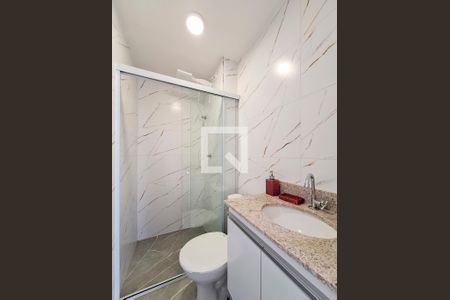 Banheiro de kitnet/studio para alugar com 1 quarto, 26m² em Tucuruvi, São Paulo