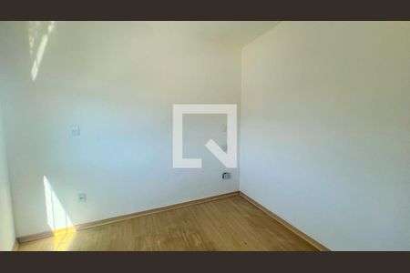Quarto 3 de casa à venda com 3 quartos, 198m² em Novo Glória, Belo Horizonte