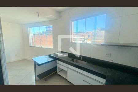 Cozinha de casa à venda com 3 quartos, 198m² em Novo Glória, Belo Horizonte