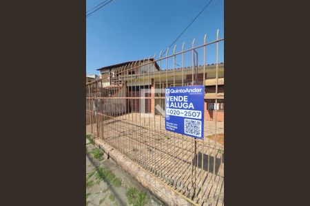 Placa de casa à venda com 4 quartos, 300m² em Vila Joao Pessoa, Porto Alegre