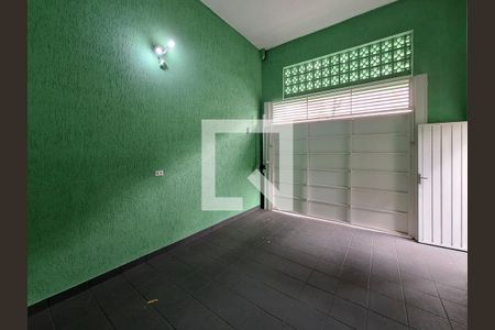 Garagem de casa à venda com 3 quartos, 200m² em Vila Aurora (zona Norte), São Paulo