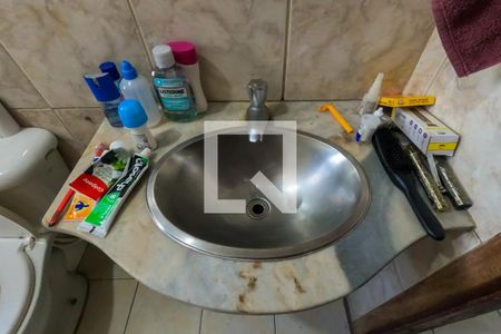 Banheiro de apartamento para alugar com 3 quartos, 62m² em Betim Industrial, Betim