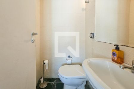 Lavabo de apartamento para alugar com 4 quartos, 350m² em Jardim Acapulco, Guarujá