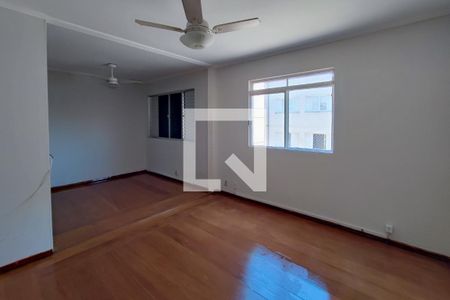 Sala de Estar de apartamento à venda com 2 quartos, 74m² em São Bernardo, Campinas