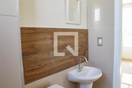 Banheiro de apartamento para alugar com 2 quartos, 44m² em Jardim Silvio Passalacqua, Ribeirão Preto
