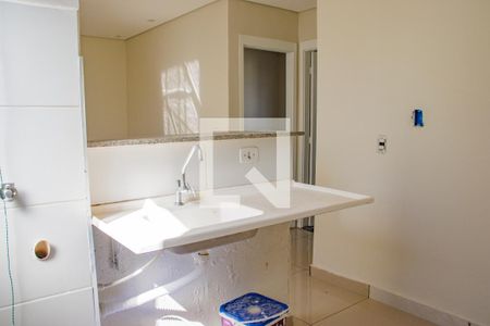 Cozinha e Área de Serviço de apartamento para alugar com 2 quartos, 44m² em Jardim Silvio Passalacqua, Ribeirão Preto