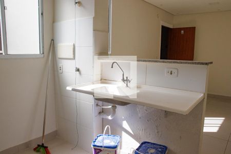 Cozinha e Área de Serviço de apartamento para alugar com 2 quartos, 44m² em Jardim Silvio Passalacqua, Ribeirão Preto