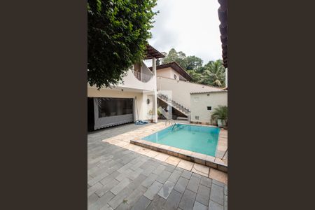 Piscina de casa à venda com 3 quartos, 500m² em Jardim Guapira, São Paulo