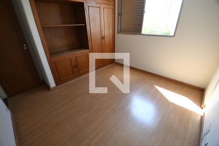 Quarto 2 de apartamento para alugar com 3 quartos, 130m² em Vila Itapura, Campinas