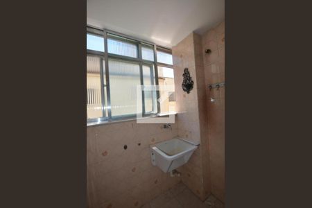 Área de Serviço de apartamento para alugar com 2 quartos, 65m² em Osvaldo Cruz, Rio de Janeiro