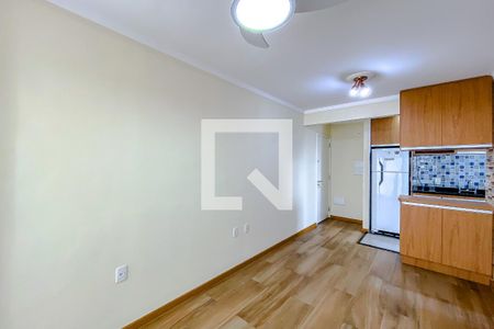 Sala de apartamento à venda com 2 quartos, 60m² em Vila Bertioga, São Paulo