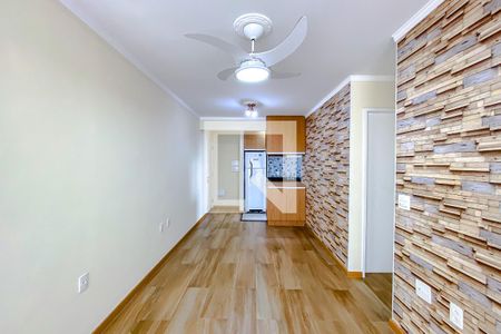 Sala de apartamento à venda com 2 quartos, 60m² em Vila Bertioga, São Paulo