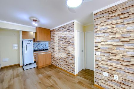 Sala de apartamento à venda com 2 quartos, 60m² em Vila Bertioga, São Paulo