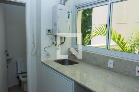 Área de Serviço de apartamento para alugar com 3 quartos, 233m² em Campo Grande, São Paulo