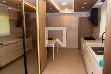Cozinha de apartamento para alugar com 3 quartos, 233m² em Campo Grande, São Paulo