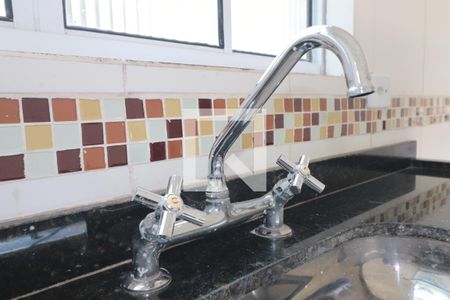 Cozinha de apartamento à venda com 3 quartos, 77m² em Vila Clarice, Santo André