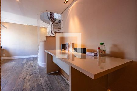 Sala  de apartamento à venda com 2 quartos, 190m² em Vila Madalena, São Paulo