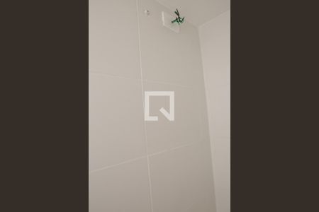 Banheiro da Suíte de apartamento para alugar com 1 quarto, 27m² em Parque Industrial Tomas Edson, São Paulo
