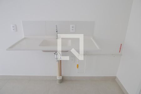 Cozinha e Área de Serviço de apartamento para alugar com 1 quarto, 27m² em Parque Industrial Tomas Edson, São Paulo