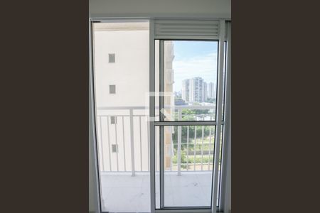 Vista da Sala de apartamento para alugar com 1 quarto, 27m² em Parque Industrial Tomas Edson, São Paulo