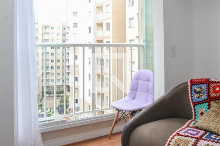 Sala e Cozinha de apartamento à venda com 2 quartos, 37m² em Água Branca, São Paulo