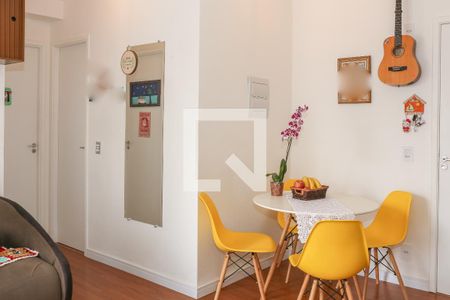 Sala e Cozinha de apartamento à venda com 2 quartos, 37m² em Água Branca, São Paulo