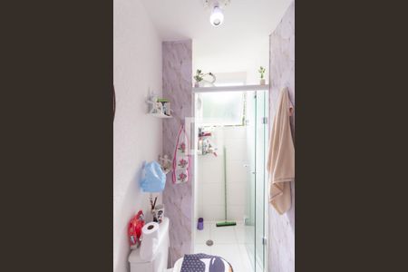 Banheiro de apartamento para alugar com 2 quartos, 43m² em Colônia (zona Leste), São Paulo
