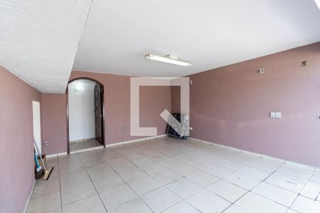 Garagem de casa à venda com 2 quartos, 80m² em Vila Ré, São Paulo