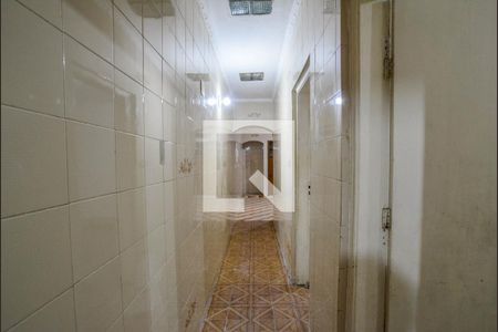 Corredor de casa para alugar com 2 quartos, 150m² em Vila Alto de Santo Andre, Santo André