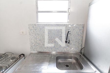 Cozinha de casa para alugar com 1 quarto, 17m² em Vila Gustavo, São Paulo