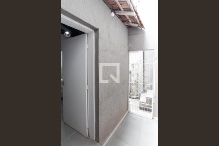 Área de Serviço de casa para alugar com 1 quarto, 17m² em Vila Gustavo, São Paulo