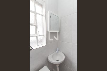 Banheiro de casa para alugar com 1 quarto, 17m² em Vila Gustavo, São Paulo