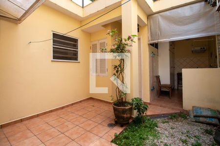 Lavanderia de casa à venda com 3 quartos, 220m² em Vila Elvira, São Paulo