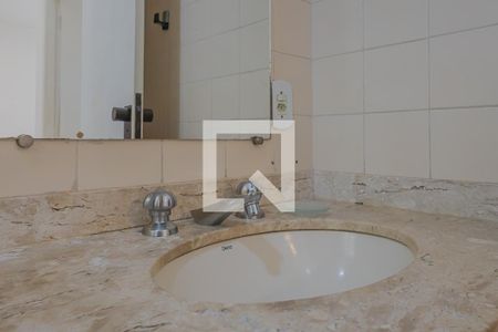 Banheiro de apartamento para alugar com 1 quarto, 43m² em Jardim Paulista, São Paulo