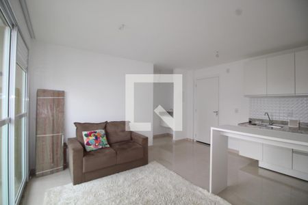 Sala de kitnet/studio à venda com 1 quarto, 40m² em Taquara, Rio de Janeiro