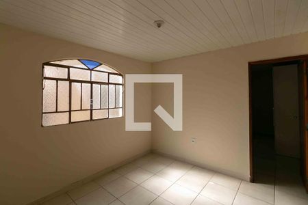 Sala de kitnet/studio para alugar com 1 quarto, 40m² em Glória, Belo Horizonte