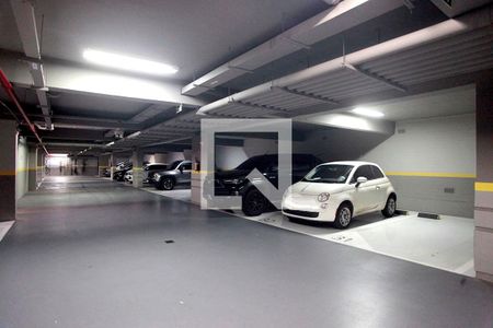 Área Comum - Box Garagem (01 vaga - rotativo) de kitnet/studio à venda com 1 quarto, 35m² em Mont’serrat, Porto Alegre