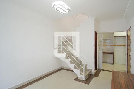 Sala de casa de condomínio à venda com 2 quartos, 126m² em Penha de França, São Paulo