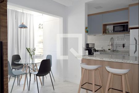 Sala de apartamento para alugar com 1 quarto, 47m² em Pinheiros, São Paulo