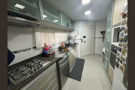 Apartamento para alugar com 4 quartos, 236m² em Vila Regente Feijó, São Paulo
