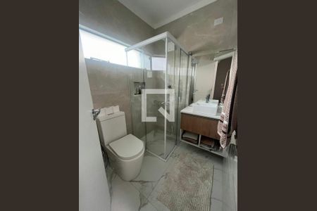 Casa à venda com 3 quartos, 130m² em Vila Carrão, São Paulo