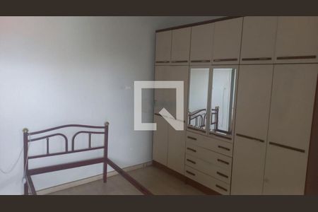 Casa à venda com 3 quartos, 240m² em Vila Carrão, São Paulo