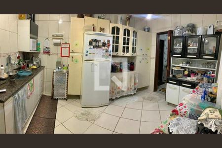 Casa à venda com 2 quartos, 200m² em Vila Carrão, São Paulo