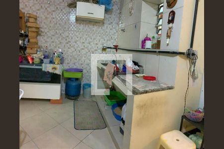 Casa à venda com 2 quartos, 200m² em Vila Carrão, São Paulo